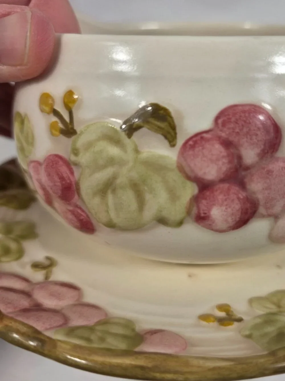 Metlox Poppytrail Vintage Pink Gravy Boat & Underplate Pink Grapes Green Leaves